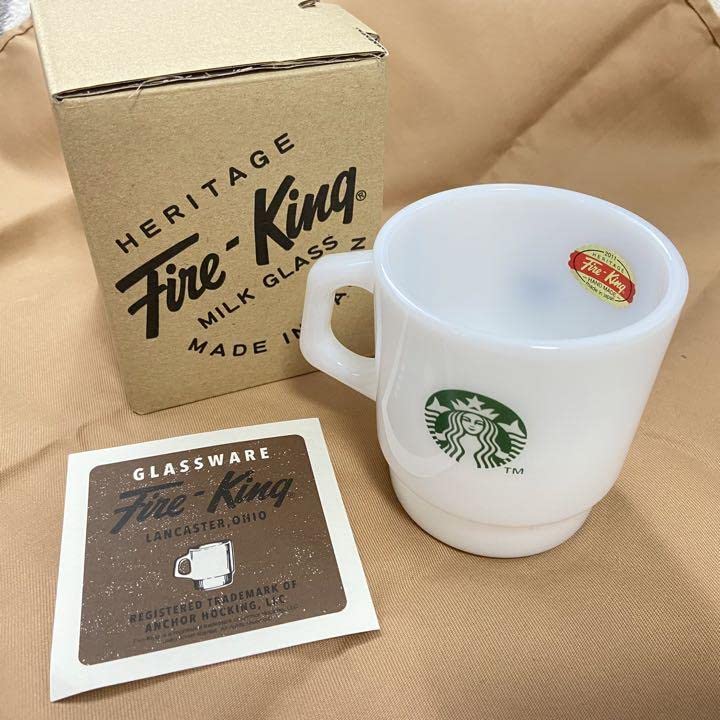 Starbucks Coffee - 値下げしました。スターバックス Fire-King MILK GLASS Amazon.co.jp: starbucks fire king milk glass : Toys & Games